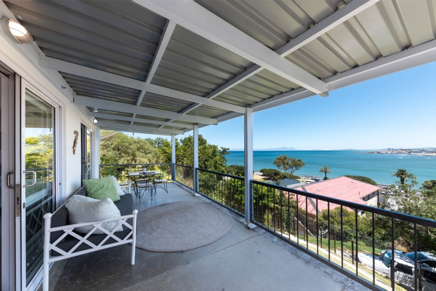 3 Bedroom Property for Sale in Gordons Bay Village Western Cape